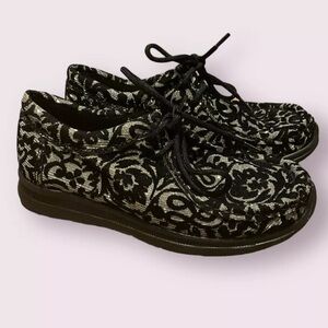 Sioux Grasshopper Kids Shoes Size 28 European US Size 11 Kids